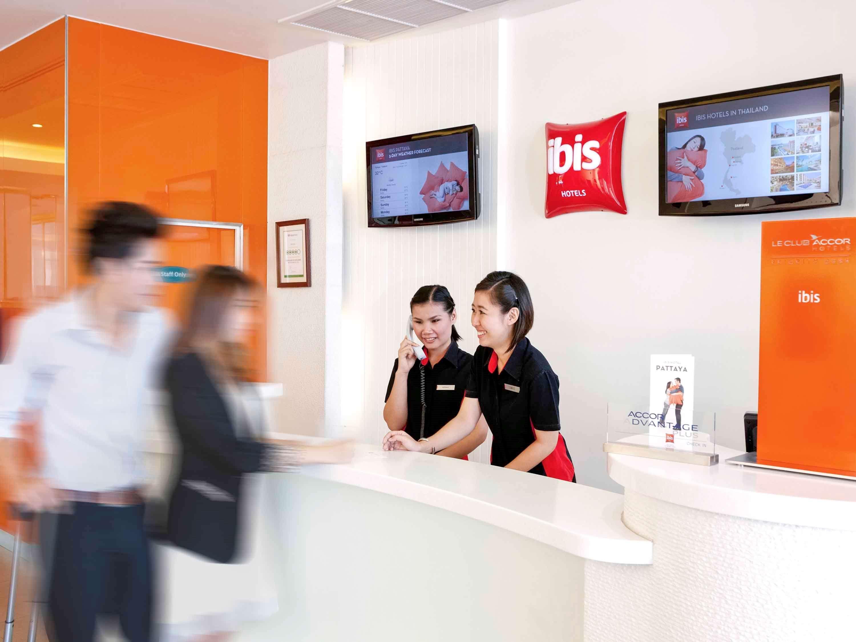 Ibis Pattaya Hotel Exterior foto